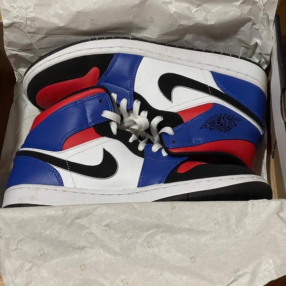 Air Jordan 1 Mid Top 3 (shoes)